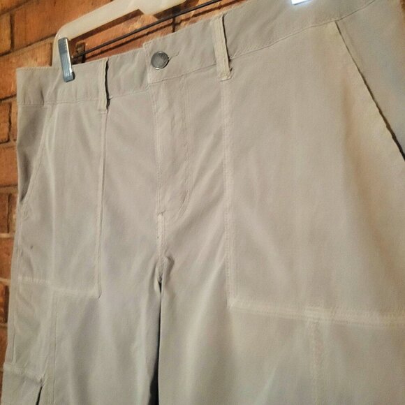 Cosmic Blue Love Women's Cargo Pants - Lt Khaki - Size 31 - Picture 4 of 16